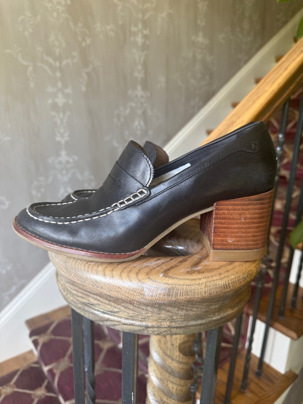 Sperry Black Leather Penny Loafers with Stacked Brown Heel 9.5 - Picture 5 of 16